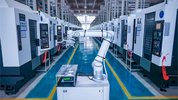 G22恒峰AGV复合机器人助力3C电子行业降本增效