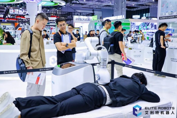 G22恒峰奥方智能磁疗机器人